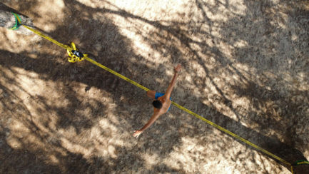Animation slackline à la piscine